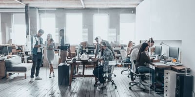 Comprendre les stratégies d'Outbound marketing et de Push marketing pour votre stratégie BtoB
