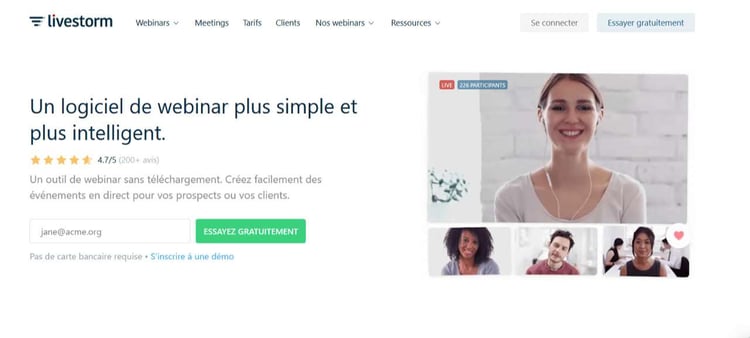 livestorm est une plateforme payant permettant notamment de faire des sondages en live ou de poser questions publiques et privées