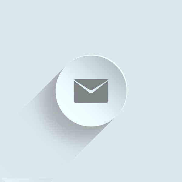 Votre signature mail ne doit pas contenir votre adresse mail 