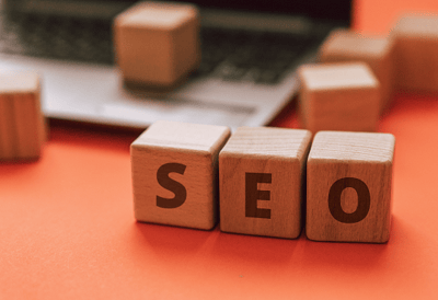 Optimisation on page : votre guide détaillé [2023]